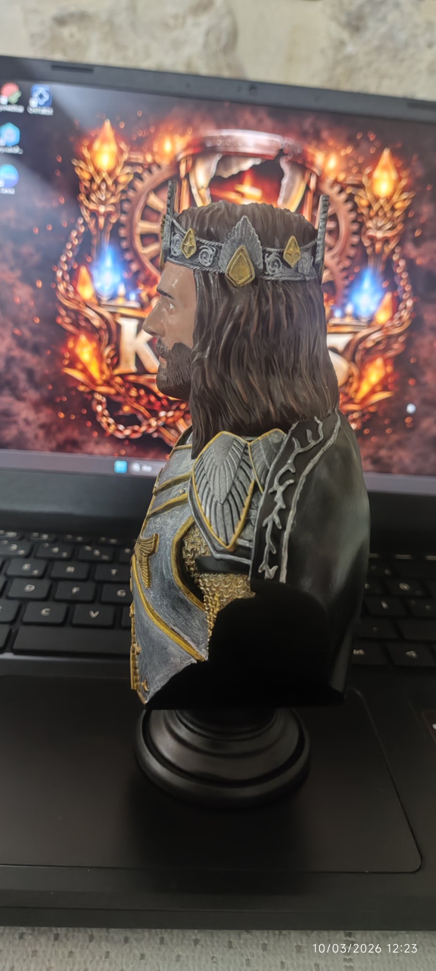 Kral Aragorn — Tahta Oturan Kılıç - 7