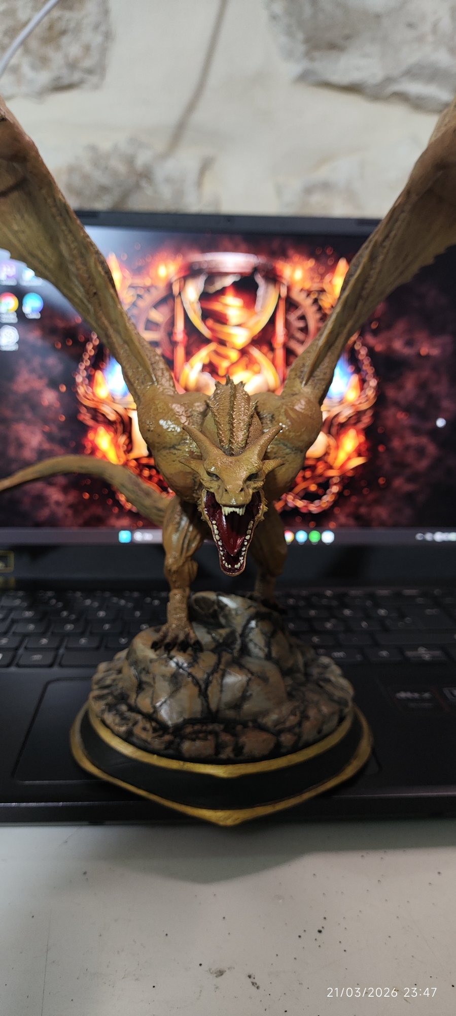 Syrax — Rhaenyra'nın Altın Alevi - 3